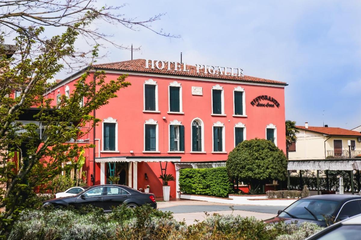 Hotel Villa Pigalle Tezze sul Brenta Exterior foto