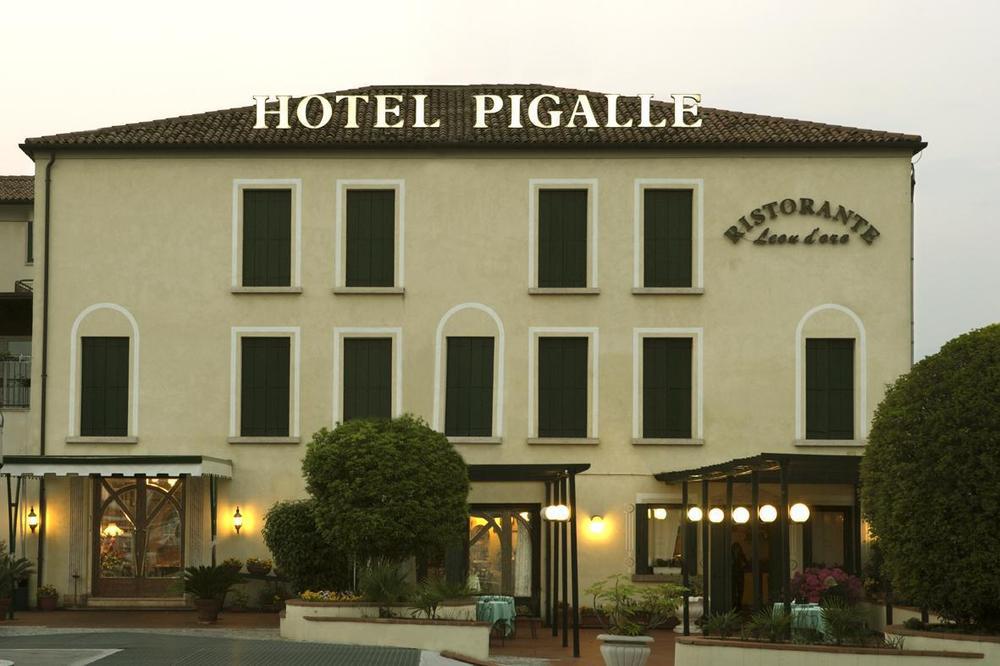 Hotel Villa Pigalle Tezze sul Brenta Exterior foto